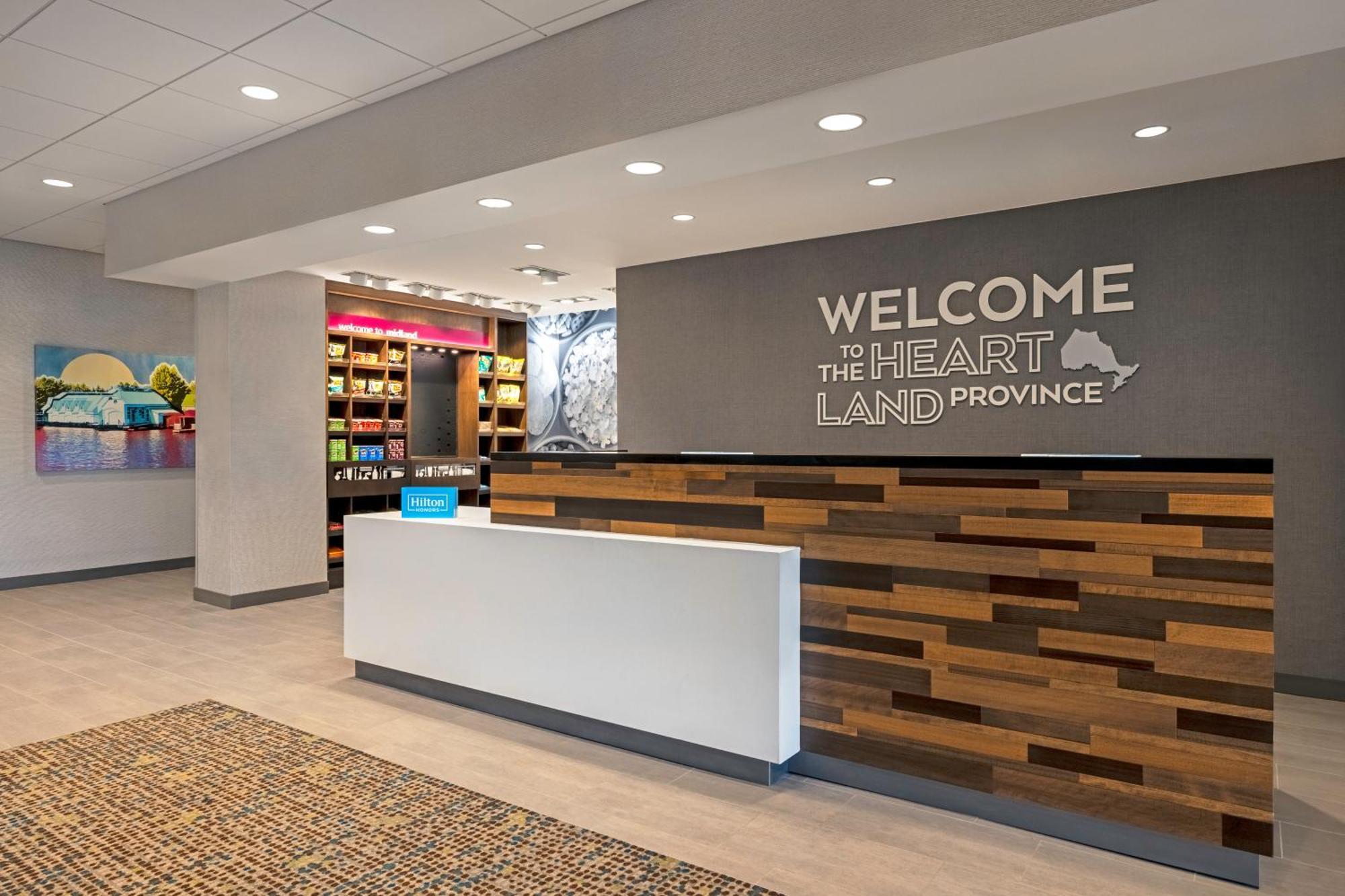 Hampton Inn Midland, On Екстериор снимка